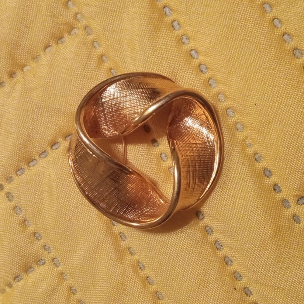 Napier goldtone brooch